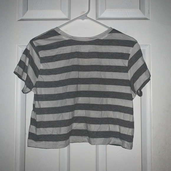 tommy hilfiger crop top - Picture 4 of 6